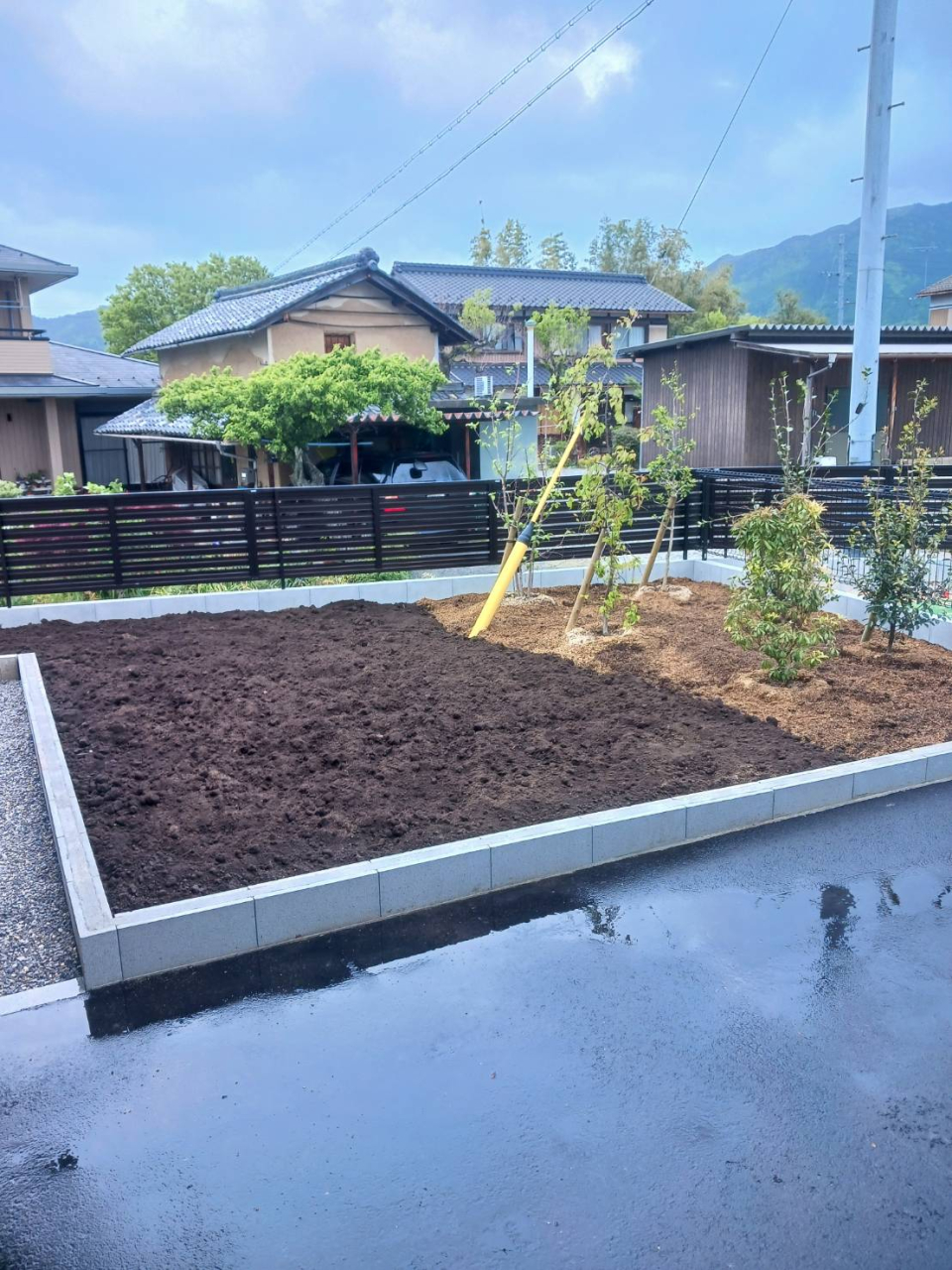 居石邸畑写真